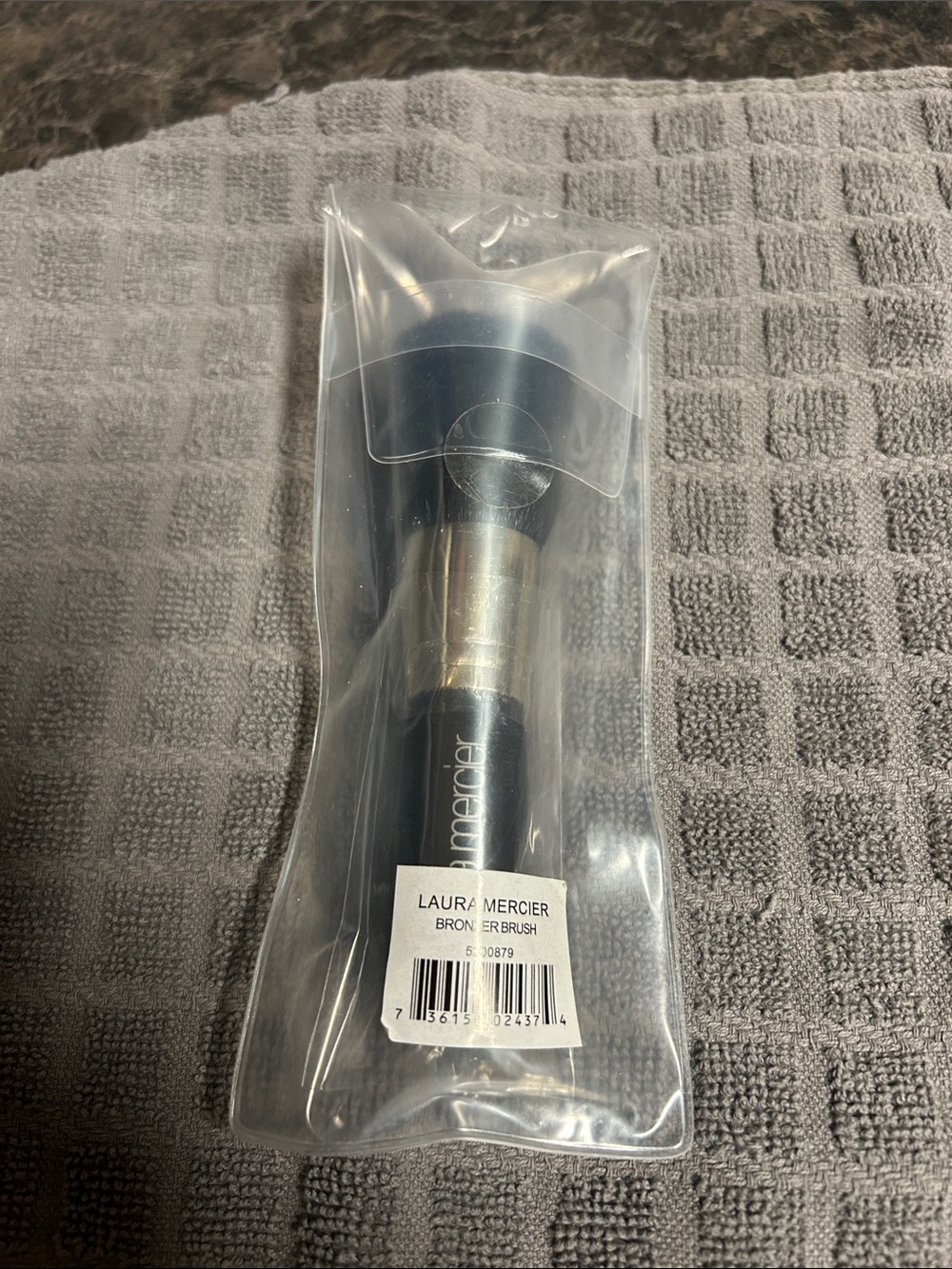 Laura Mercier Bronzer Brush - Picture 4 of 4